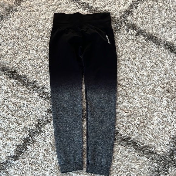 Gymshark seamless leggings - Picture 2 of 3